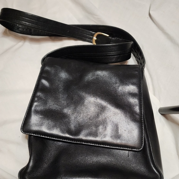Tannery West soft leather crossbody - Picture 7 of 14